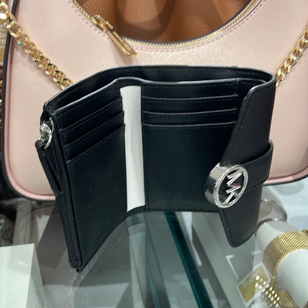 MICHAEL KORS CARMEN MEDIUM LOGO AND FAUX LEATHER WALLET BLACK 
NWT - Picture 12 of 16